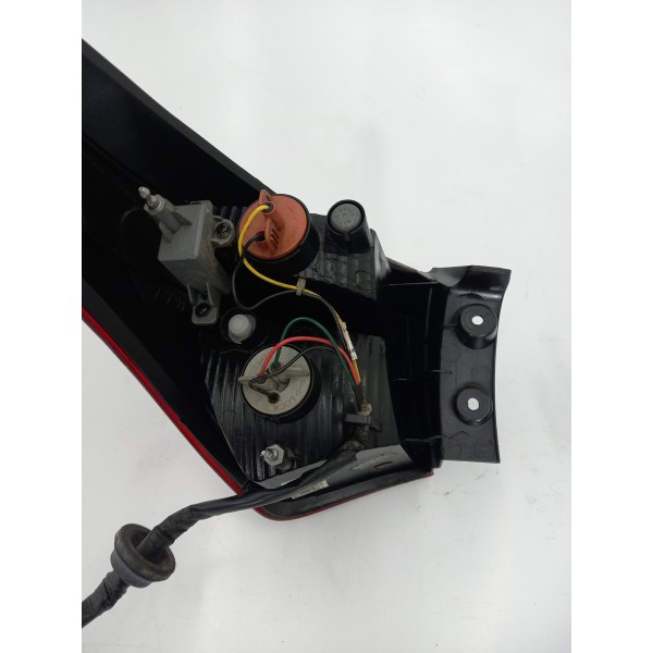 Lanterna Traseira Direita Hb20 Sedan Hy-1 2013 2014 15/2018