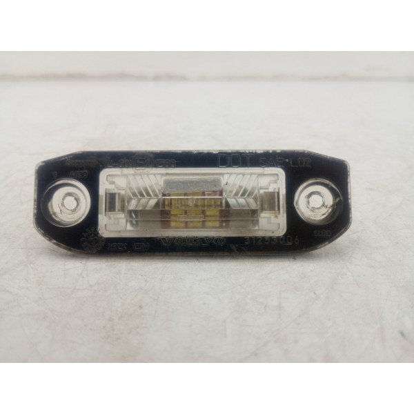 Luz De Placa Xc60 T5 2.0 13/17 31253006