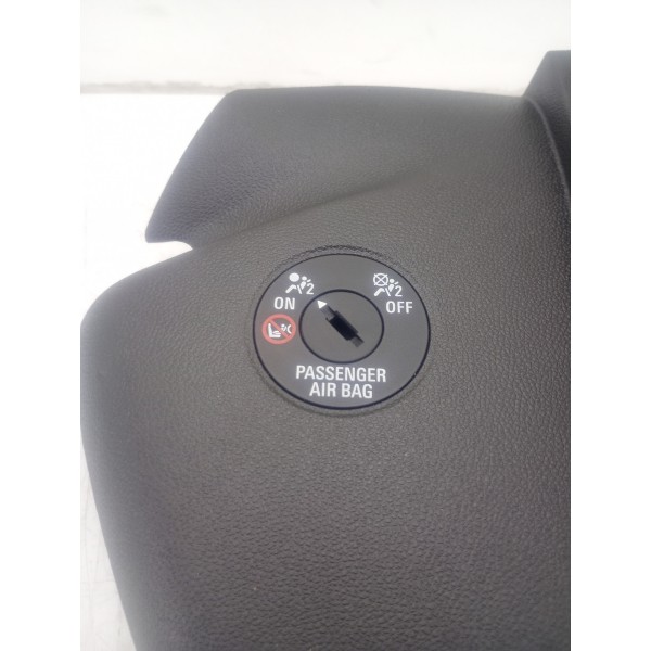 Acabamento Lateral Direito Gm Onix 20/23 914813048