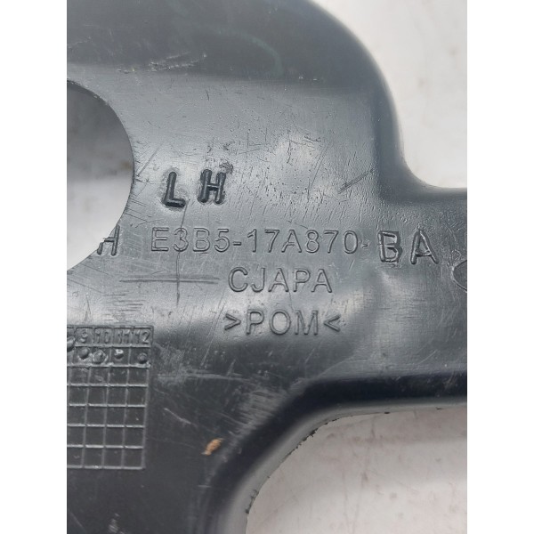 Suporte Guia Parachoque Dianteiro Esquerdo Ford New Ka