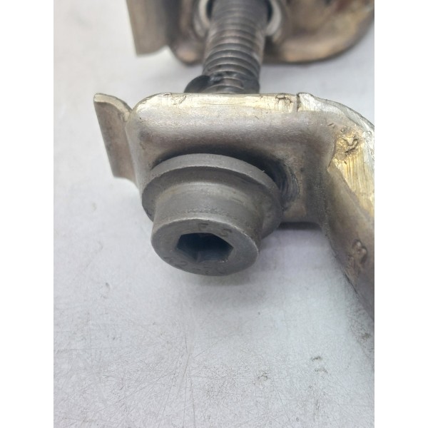 Abraçadeira Escape Vw Amarok V6 18/19 5q0253725c