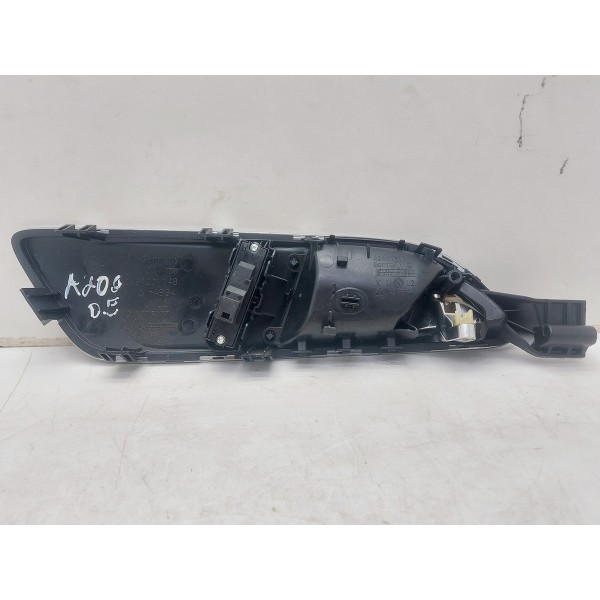 Maçaneta Interna Dianteira Esquerda B200 2013 A2467201148