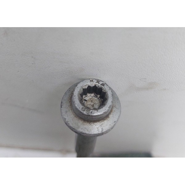Parafuso Trava Castanha Bico Amarok V6 16v 12/15 Kxa950