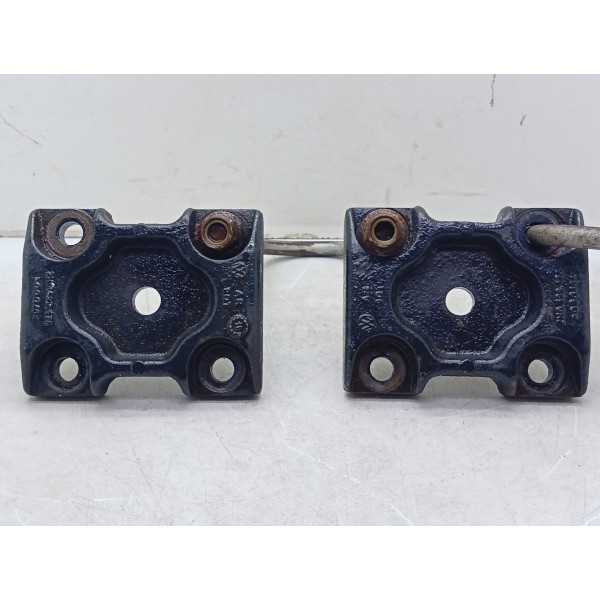 Par Suporte Feixe Mola Traseiro Amarok V6 2010 2011 A 2024