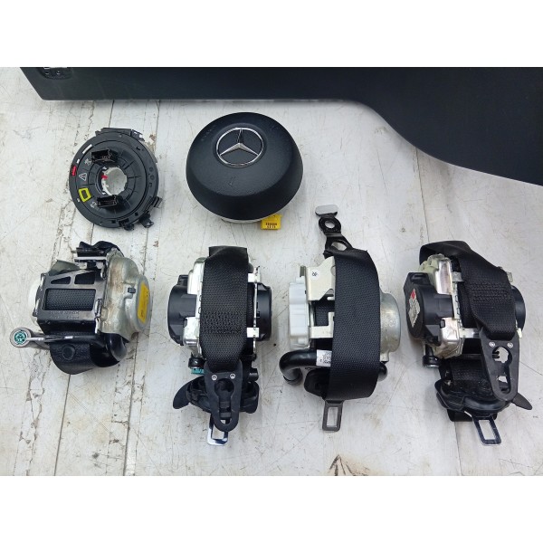 Kit Painel Tabelier Mercedes C180 C200 C30017/19
