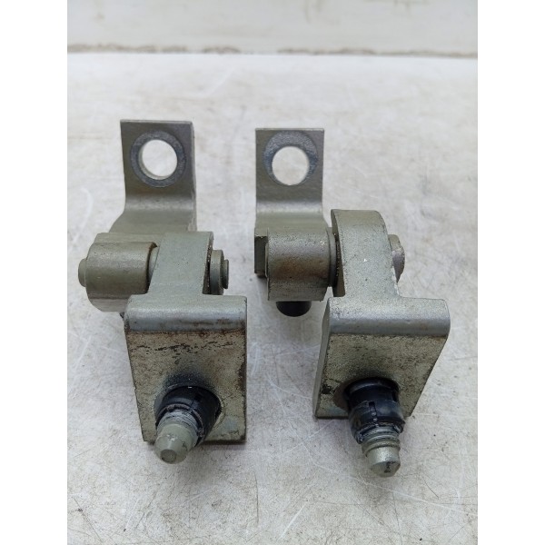 Par Dobradiça Porta Traseira Esquerda Amarok V6 8k0831401a