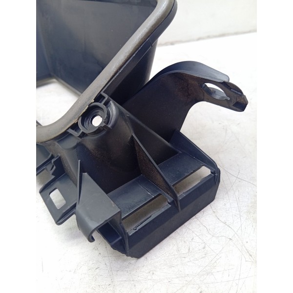 Moldura Difusor Ar Esquerda Mercedes C180 16/19 A2058308104