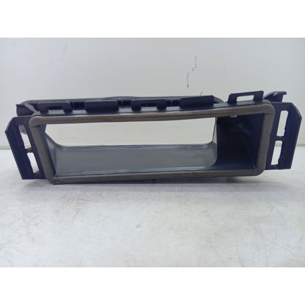 Moldura Difusor Ar Esquerda Mercedes C180 16/19 A2058308104