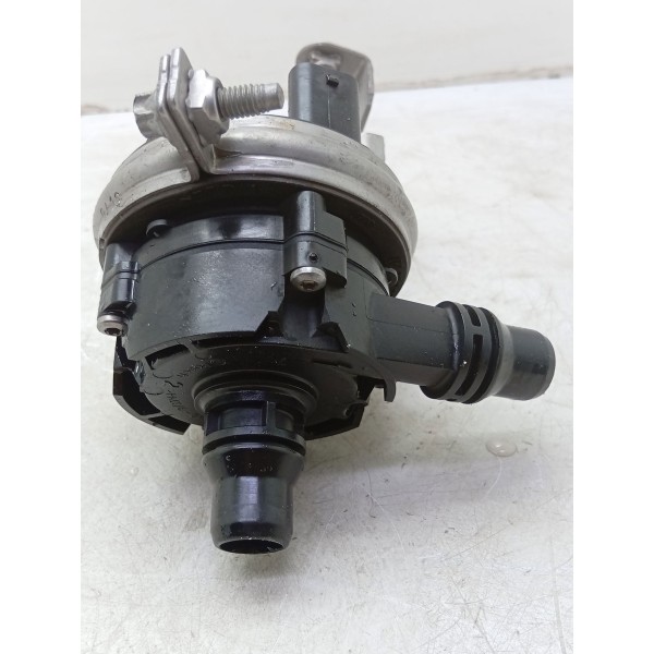Bomba Agua Auxiliar Mercedes C180 15/19 A0005004386