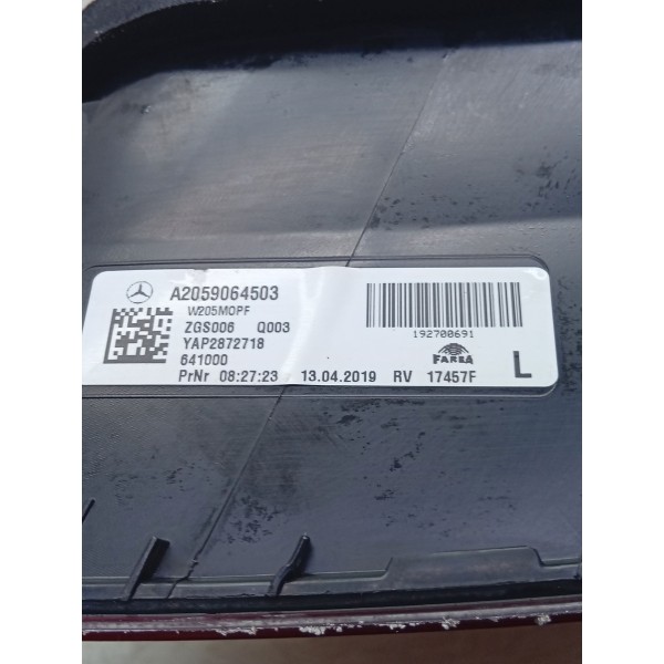 Lanterna Esquerda Mercedes C180 15/19 A2059064503 Ambos Lados Amarelo