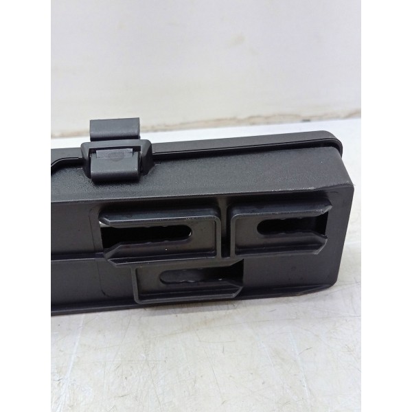 Caixa Do Triângulo Segurança Mercedes C180 15/19 A0008900597