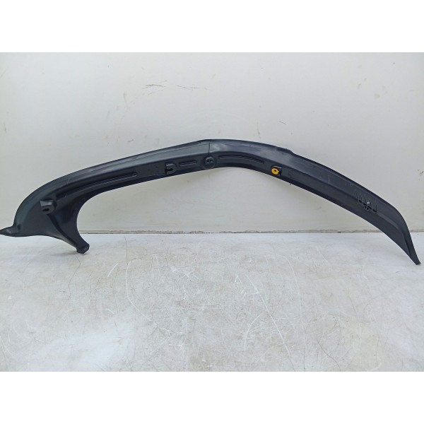 Acabamento Porta Mala Esquer Mercedes C180 16/19 A2056902707 Amarelo