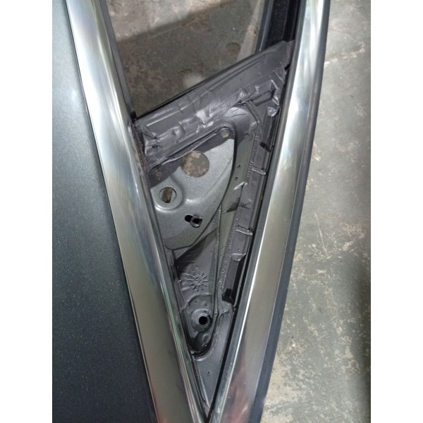 Porta Dianteira Direita Mercedes C180 15/19 A2057220210 Preto