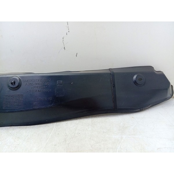 Acabamento Para-lama Direito Mercedes C180 15/19 A2058890025