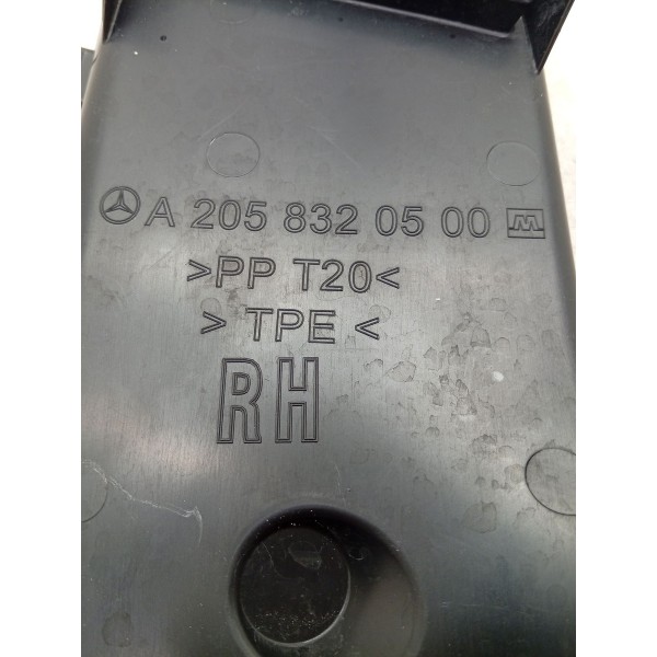 Duto Direito Drenagem Agua Mercedes C180 15/19 A2058320500