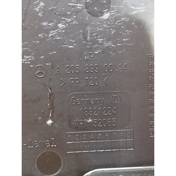 Suporte Ferramenta Portamala Mercedes C180 14/19 A2058990014