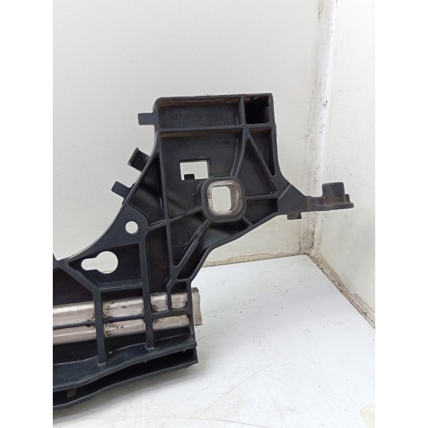 Barra Painel Frontal Mercedes C180 15/19 A2056203801