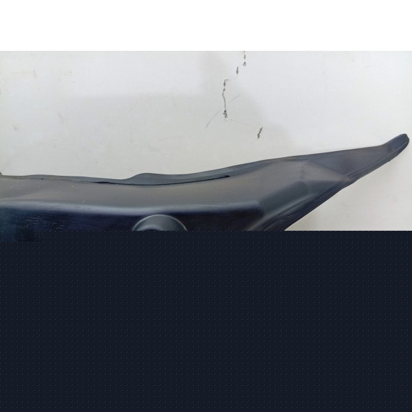 Moldura Paralama Esquerdo Mercedes C180 15/19 A2058890125