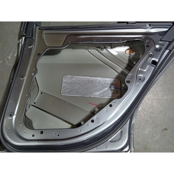 Porta Traseira Direita Mercedes C180 15/19 A2057320210 Preto