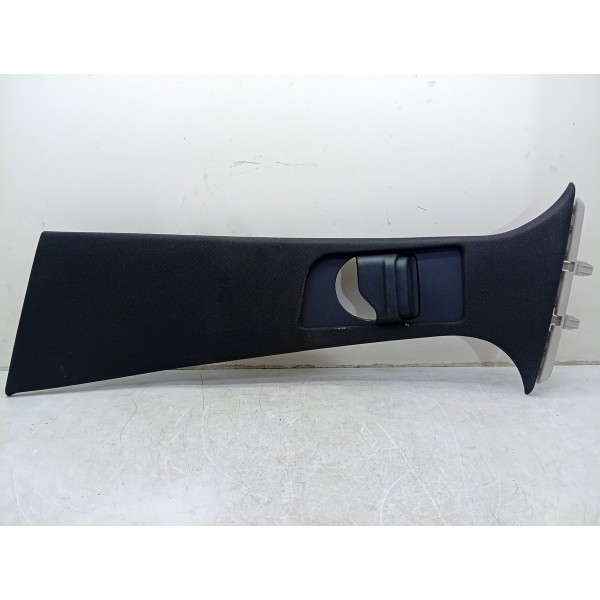Moldura Coluna B Esquerda Mercedes C200 15/19 A2056908103