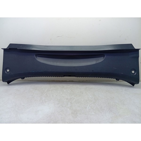 Acabamento Porta Malas Mercedes C180 15/19 A2056908104