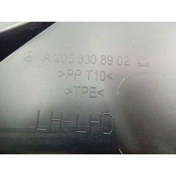 Grade Churrasqueira Esquerda Mercedes C180 18/19 A2058308902