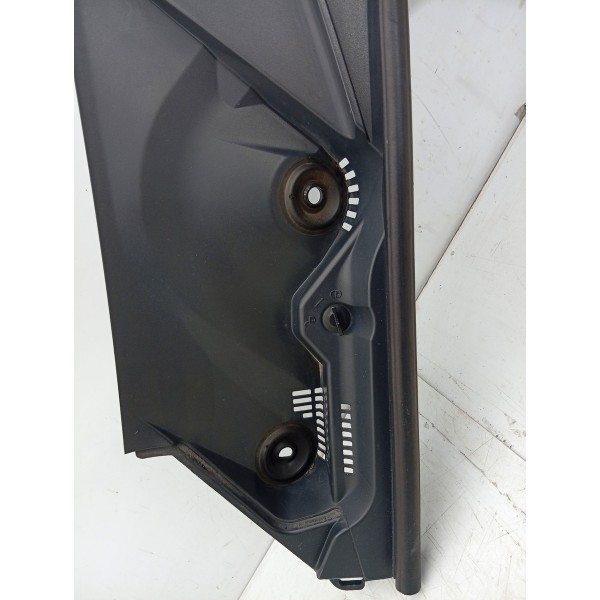 Grade Churrasqueira Esquerda Mercedes C180 18/19 A2058308902