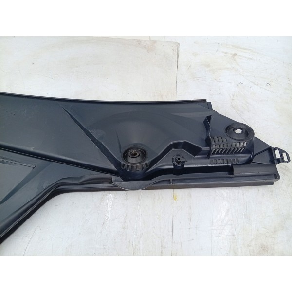 Grade Churrasqueira Esquerda Mercedes C180 18/19 A2058308902