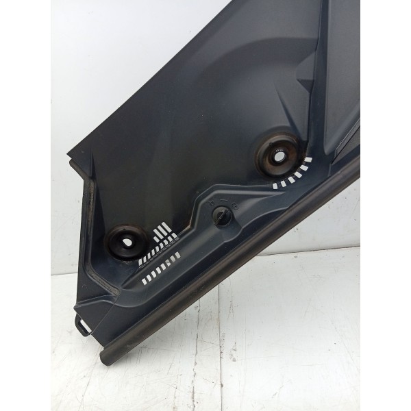 Grade Churrasqueira Esquerda Mercedes C180 18/19 A2058308902