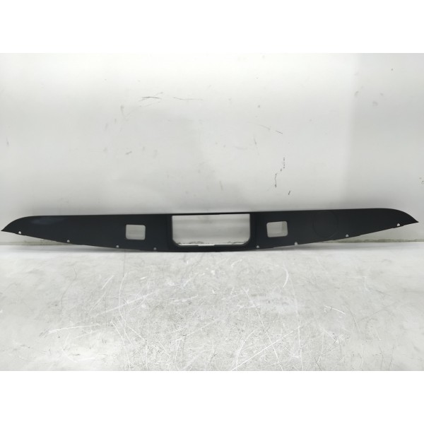 Moldura Luz De Placa Mercedes C180 15/19 A2057400500