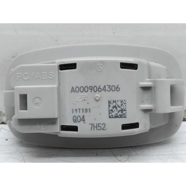 Lanterna Luz Cortesia Mercedes C180 15/19 A0009064306
