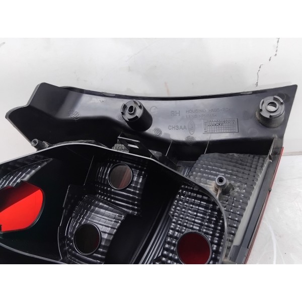 Lanterna Traseira Direita Ford Ka 19/22