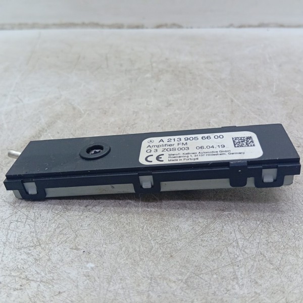 Módulo Keyless Mercedes C180 15/19 A2139056600
