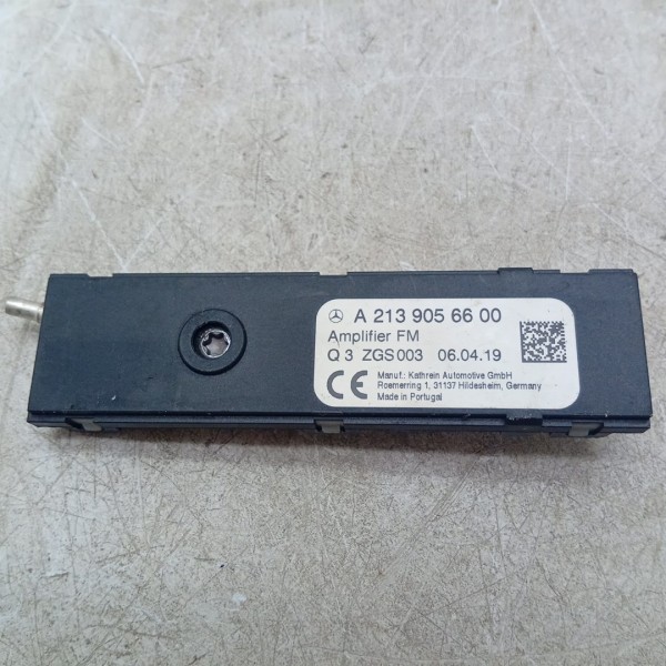 Módulo Keyless Mercedes C180 15/19 A2139056600