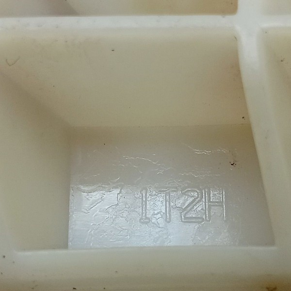Guia Parachoque Dianteiro Direito Triton/pajeiro 21/24 1t2h