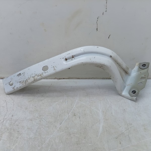 Suporte Paralama Lado Direito Vw Up Tsi 16/17 1s0821142