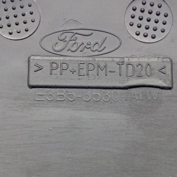 Moldura Superior Coluna Direção Ford Ka 15/20 E3b53530