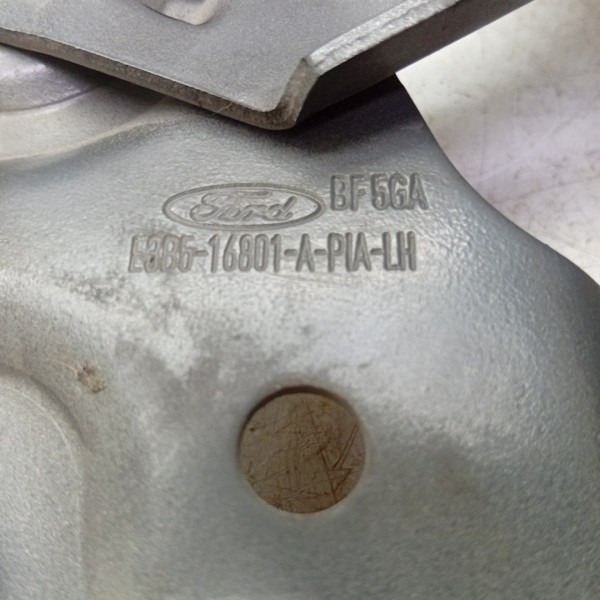 Par Dobradiças Do Capô Ford Ka14/21 E3b516800a
