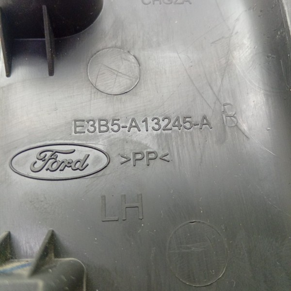 Soleira Traseira Esquerda Ford Ka Ano 14/20 E3b5a13245a