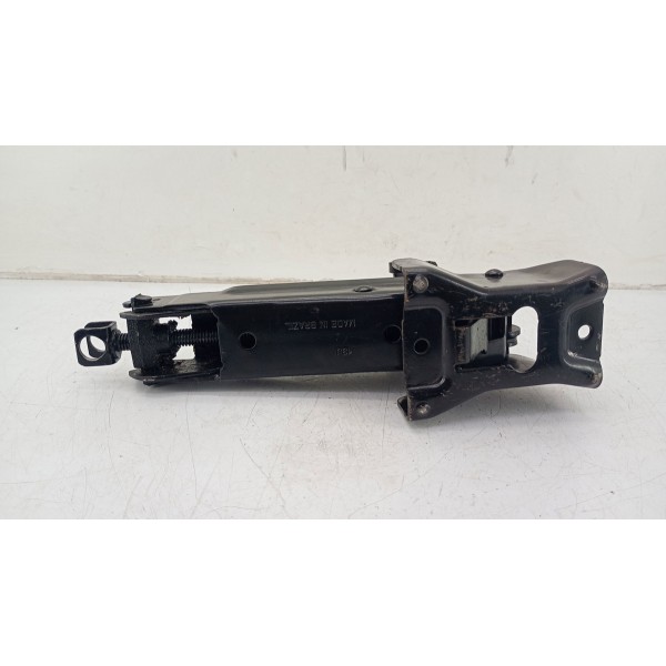 Macaco C/chave Rodas Vw Gol Voyage Saveiro 5w0011031