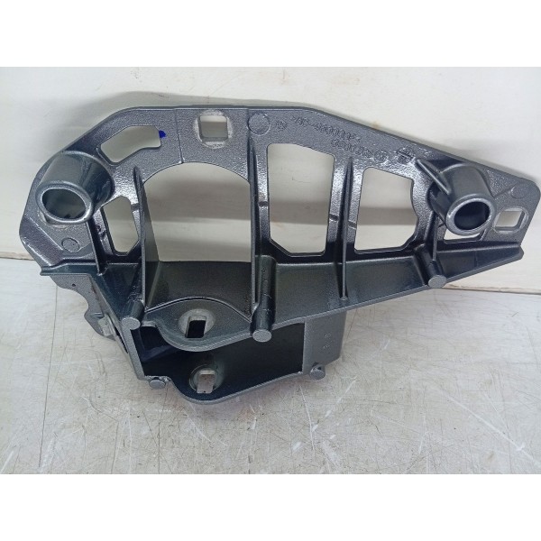 Dobradiça Porta-malas Direita Mercedes C180 2015 2016 A 2019