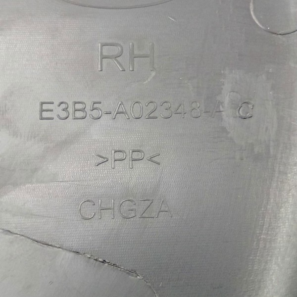 Soleira Interna Dianteira Direita Ford Ka 2014 A 2022