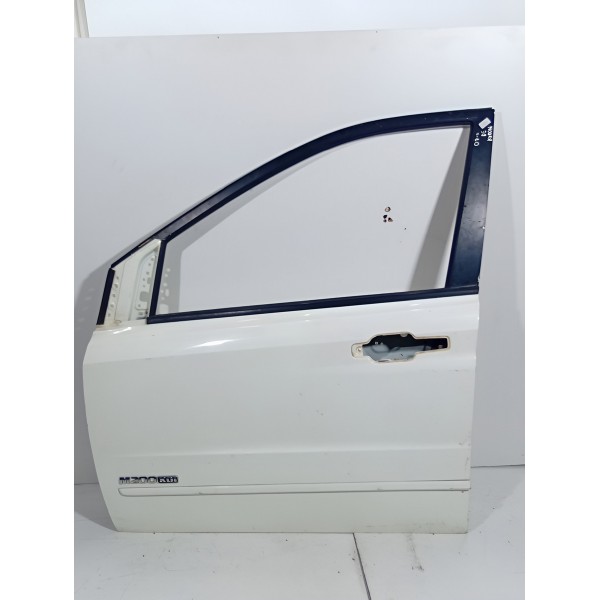 Porta Dianteira Esquerda Ssangyong Kayron 2008 A 2012
