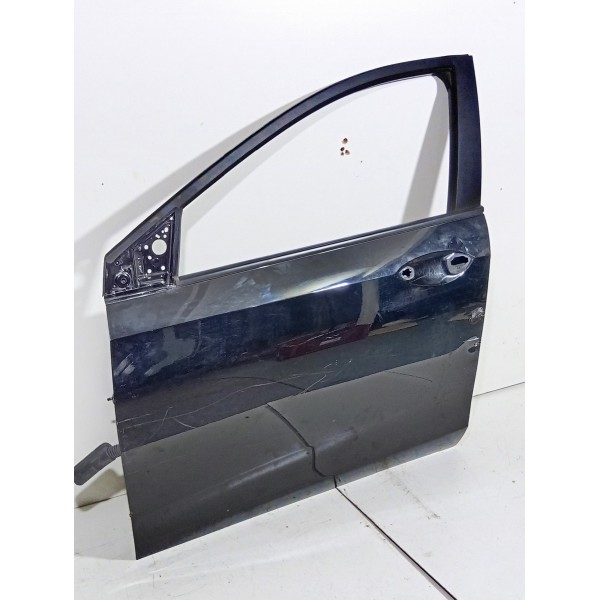 Porta Dianteira Esquerda Chevrolet Tracker 2021\2024 Dianteira Esquerda