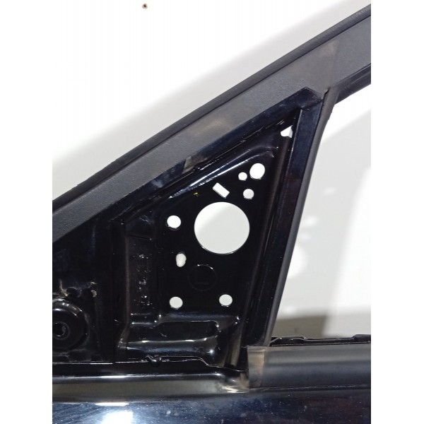 Porta Dianteira Esquerda Chevrolet Tracker 2021\2024 Dianteira Esquerda