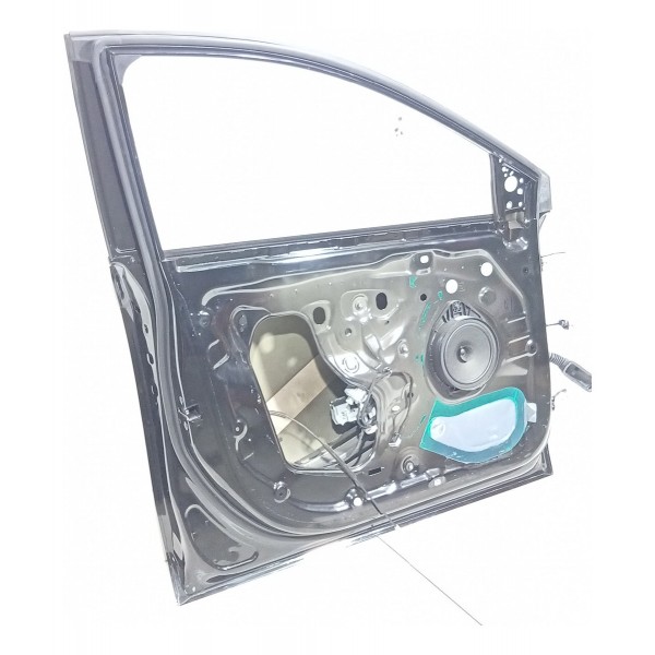 Porta Dianteira Esquerda Chevrolet Tracker 2021\2024 Dianteira Esquerda