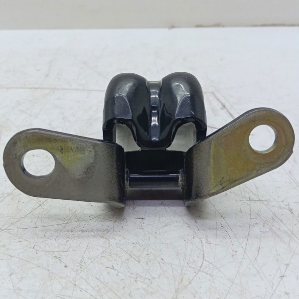 Dobradiça De Porta Dianteira Esquerda Chevrolet Onix 2022