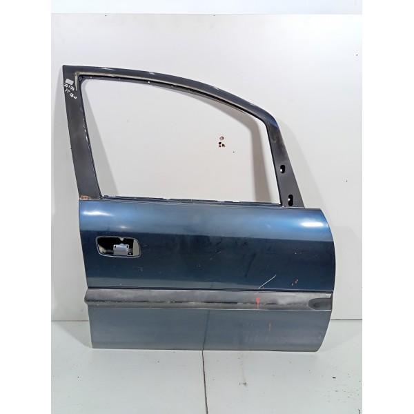 Porta Dianteira Direita Chevrolet Zafira 2001 2002 03 A 2011