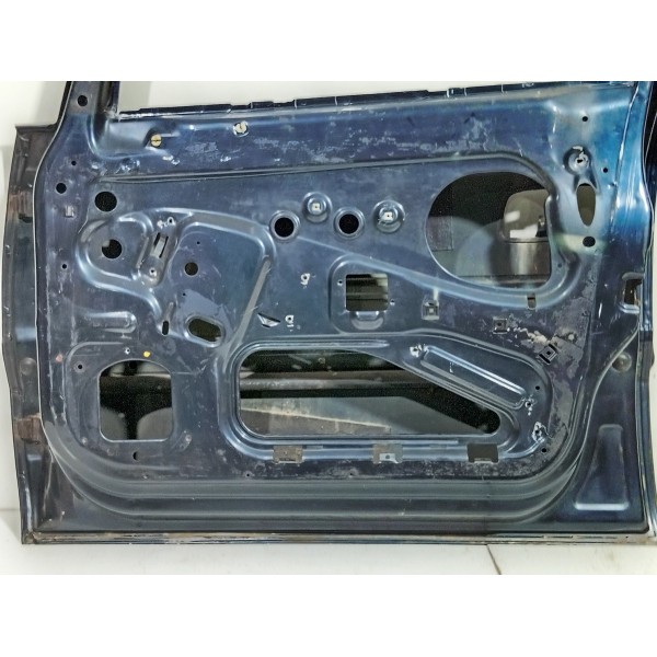Porta Dianteira Direita Chevrolet Zafira 2001 2002 03 A 2011