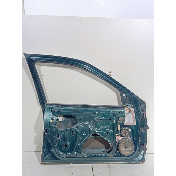 Porta Dianteira Esquerda Chevrolet Vectra 2000 2001 A 2003